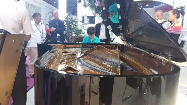 德國(guó)國(guó)寶博蘭斯勒鋼琴榮耀綻放上海國(guó)際樂(lè)器展！